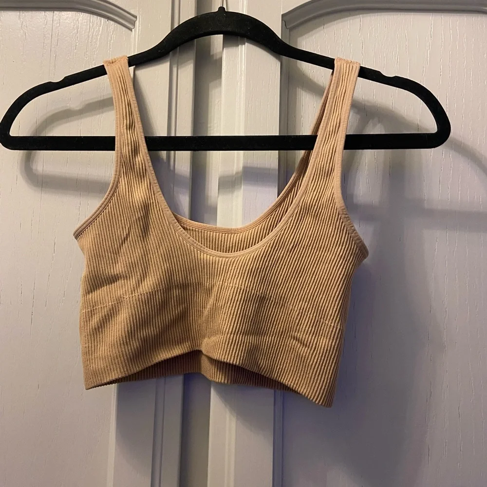 GAP Tan Ribbed Tank Top - Picture 2 of 3